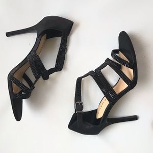 🔥 SALE 🔥 NIB Black Jewel Shoes